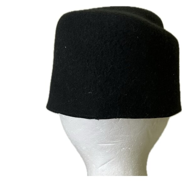 Woma Hatmakers Women’s Black Wool Chain Cap Hat Small Handcrafted NWT main image 5